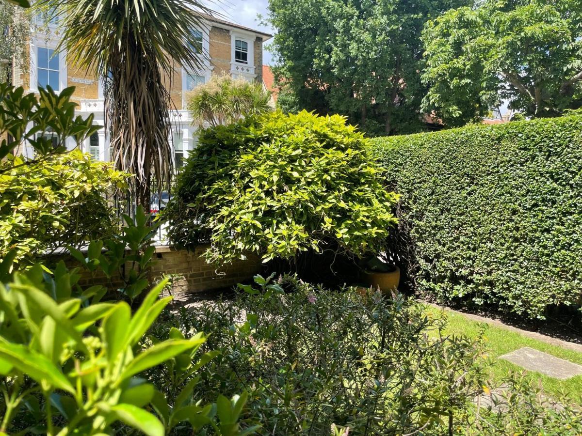 لندن Charming Apartment In Chiswick المظهر الخارجي الصورة
